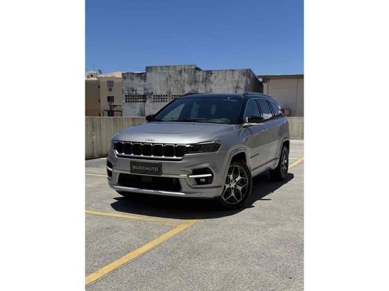 JEEP COMMANDER 1.3 T270 TURBO FLEX OVERLAND AT6 JEEP COMMANDER 1.3 T270 TURBO FLEX OVERLAND AT6
